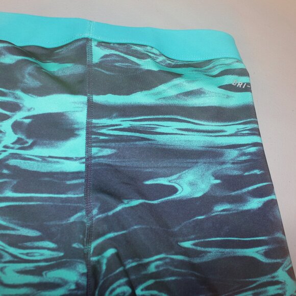 Nike Pro Leggings Size Medium - Picture 6 of 6
